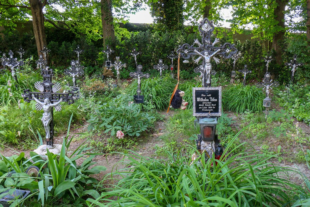 cmentarz bezimiennych wiedeń grób jedenastolatka