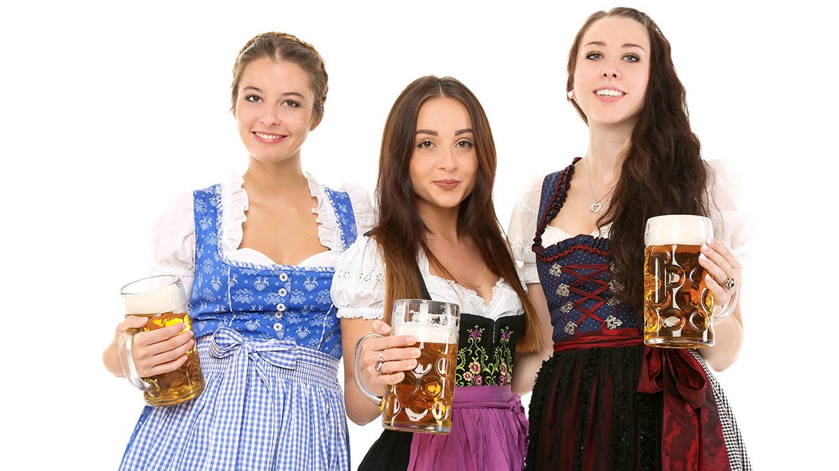 Wszytko co powinieneś wiedzieć o sukienkach dirndl